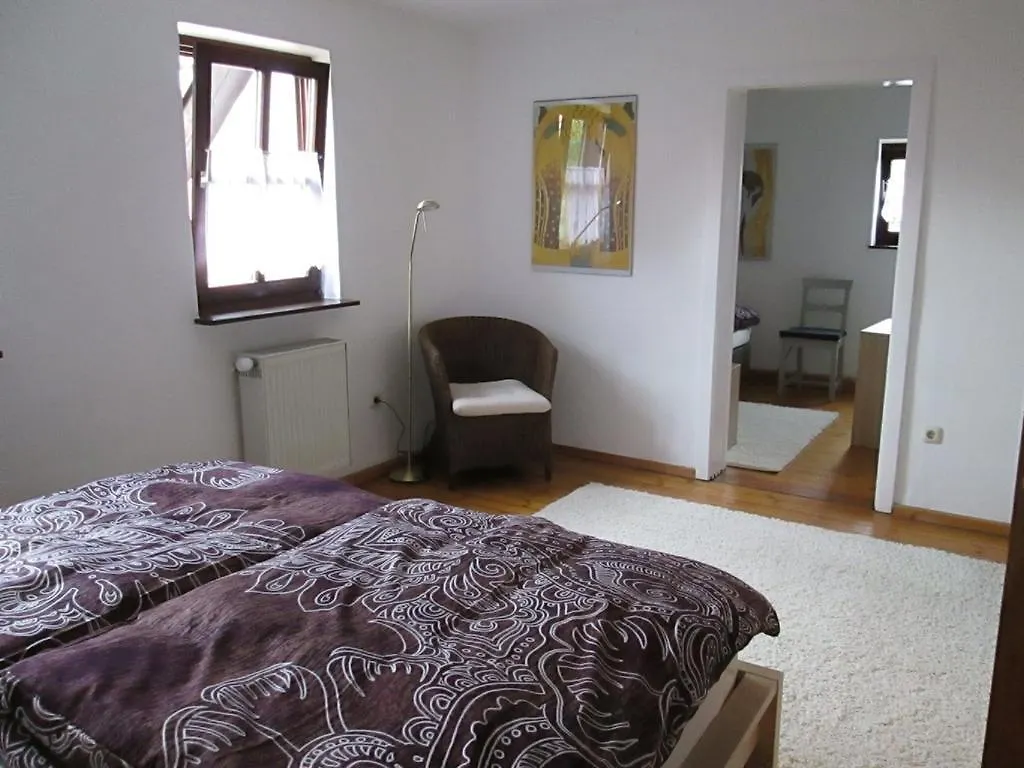 Das Vogelhaus Apartment Sommerhausen