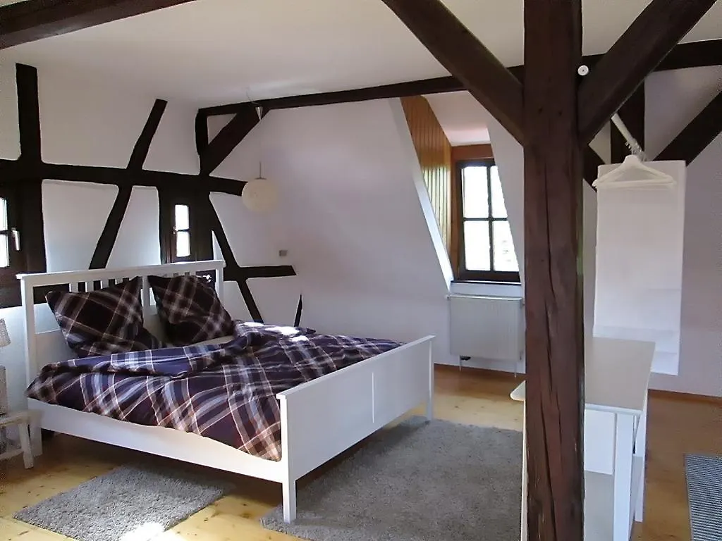 Das Vogelhaus Apartment Sommerhausen